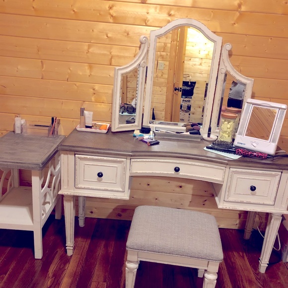 Other - WhooHoo My Vanity & Makeup Table came in…no good lighting yet. Plus Posh Room